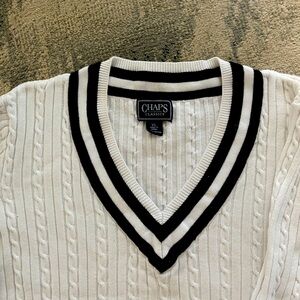 CHAPS Classic Cable Knit V-Neck in Navy & White, EUC Size XL